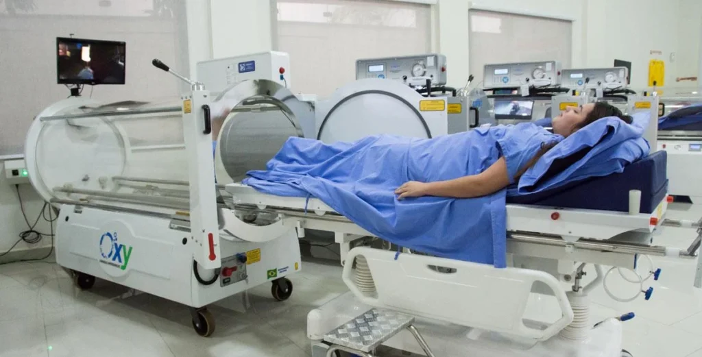 Câmara hiperbárica monoplace vs multiplace: diferenças, vantagens e aplicações clínicas